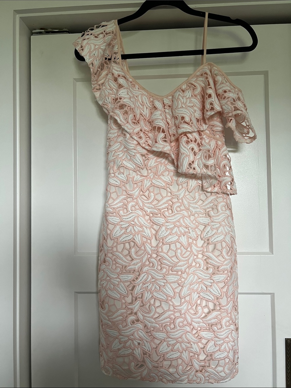 Women’s One-Shoulder Lace Ruffle Dress in Blush Pink